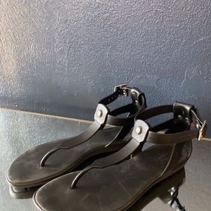 Hunter Original T-bar Sandals Sz 6.5